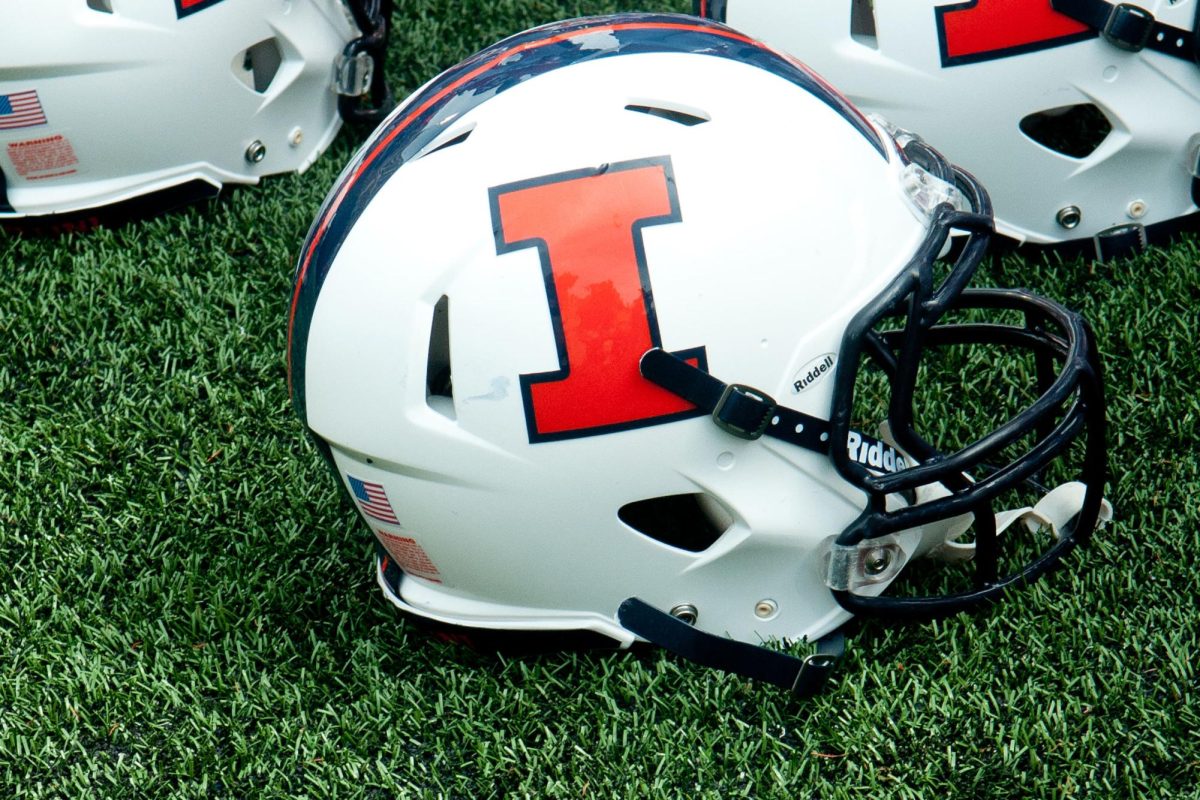 UIUC logo on football helmet.

Source AP Images